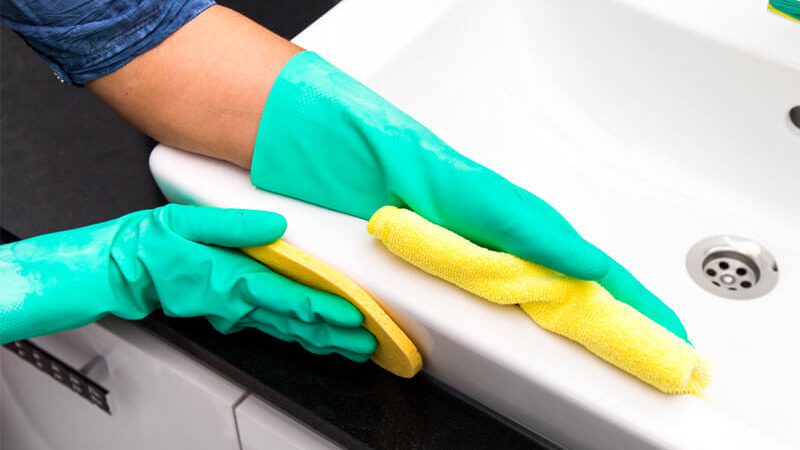 10 Steps to Clean your Own House Like a Professional