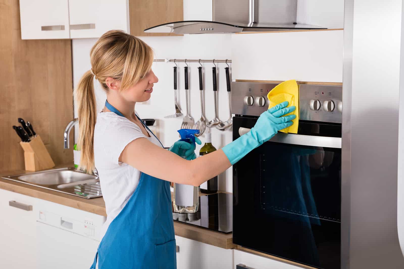 9 Tips to  Keep Kitchen Appliances Clean